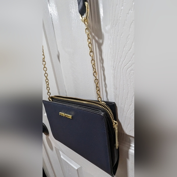 Steve Madden Bgreer On A String Crossbody - Picture 13 of 15